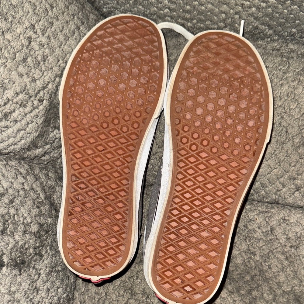 Vans Gray and White Women's Sneakers - Picture 2 of 3